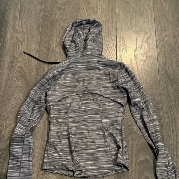 Lululemon Hooded Define Jacket *Nulu Size 6 - Picture 9 of 11